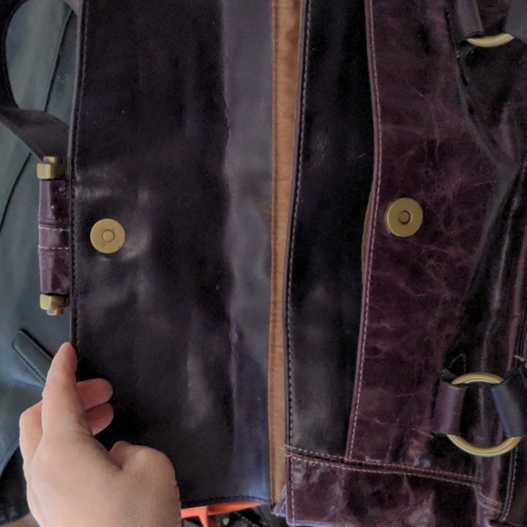 Purple leather purse - Picture 3 of 6